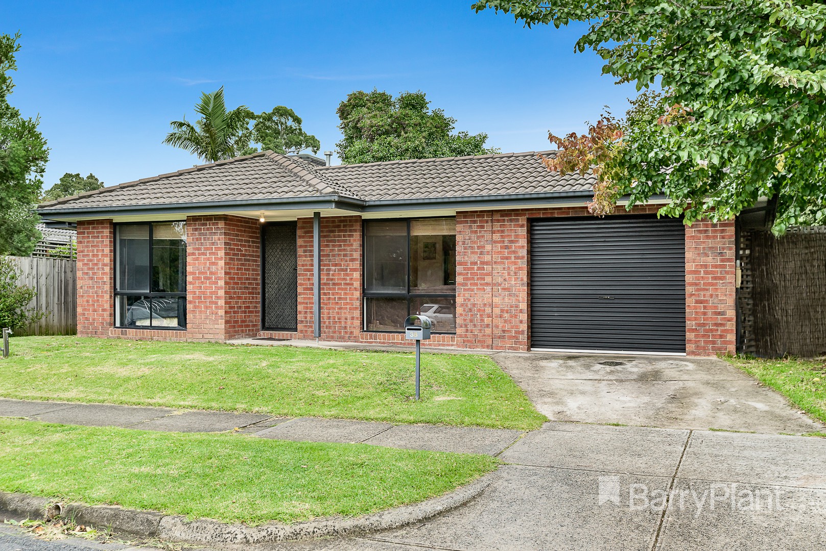 38 Beatrice Street Kilsyth VIC 3137 Sold