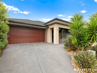 33 Murgese Circuit, Clyde North
